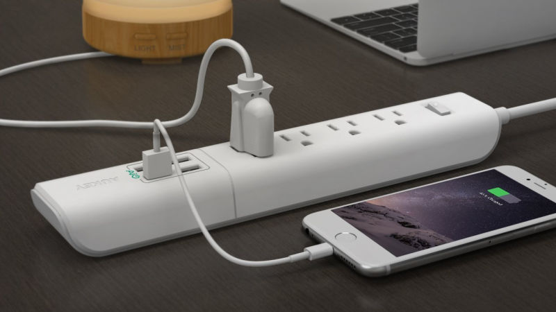 Regleta con 4 enchufes/4 USB, $16 con cĂłdigo AUKEYPA1